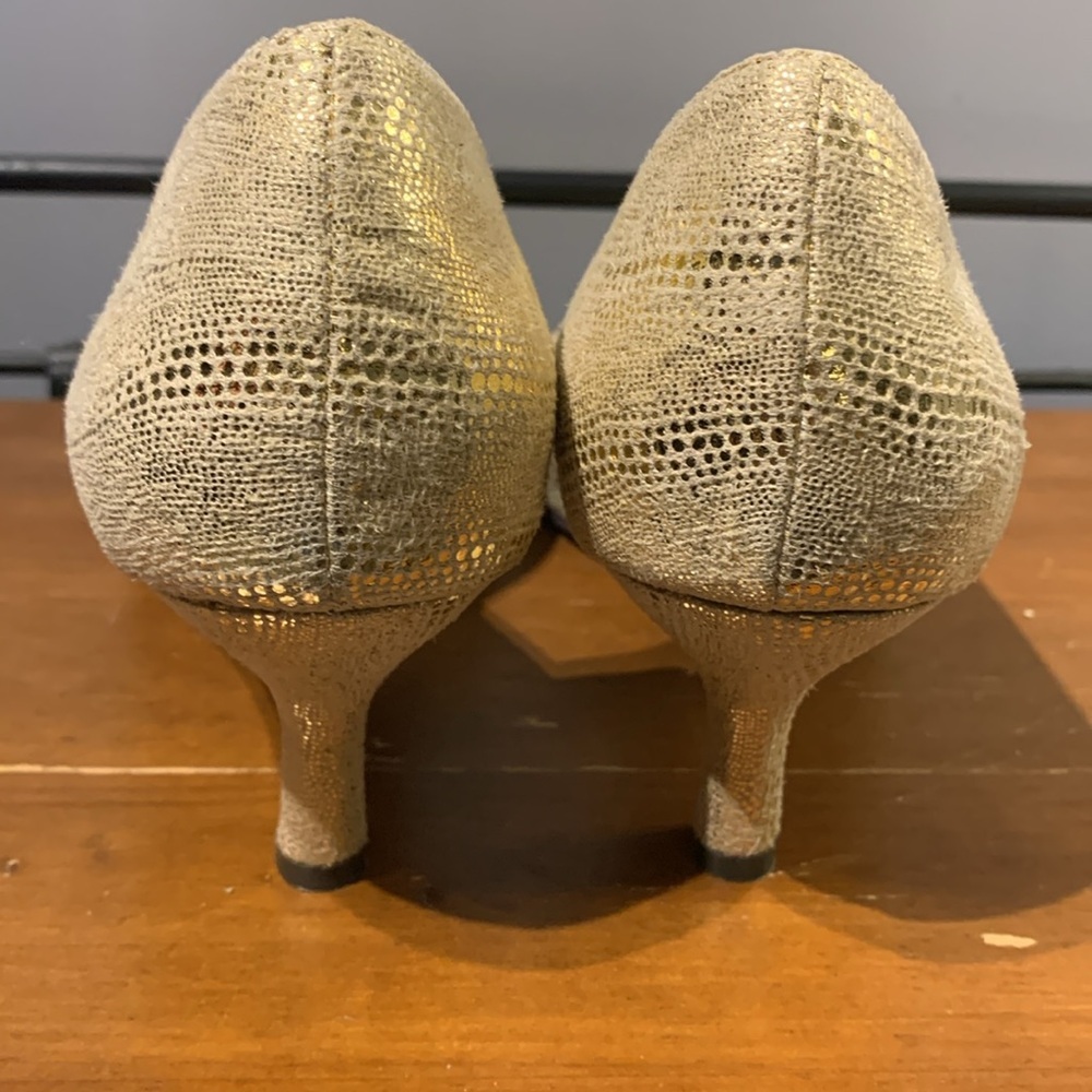 NEW Taxi Gold Peep Toe Sandals with Rhinestones - Picture 5 of 5
